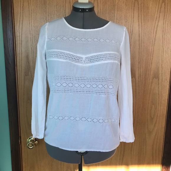 💐Old Navy White Peasant Top with Eyelet Pattern - Picture 2 of 6